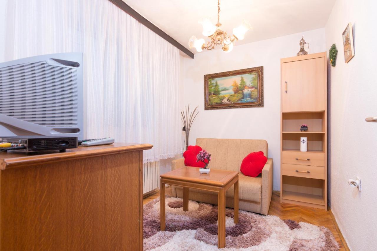Apartman Lamija SJJ Exterior photo