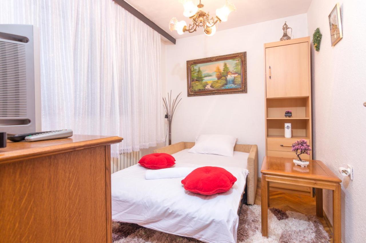 Apartman Lamija SJJ Exterior photo