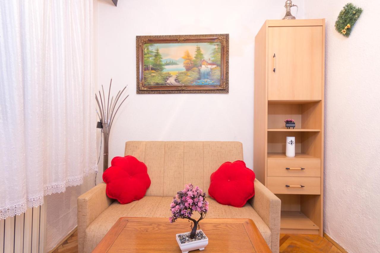 Apartman Lamija SJJ Exterior photo